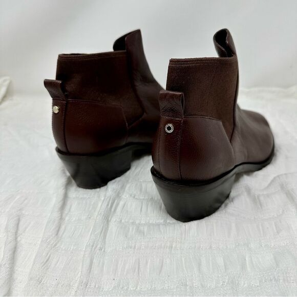 NWOT Cole Haan Gia Booties- Size 9.5 - Picture 5 of 13